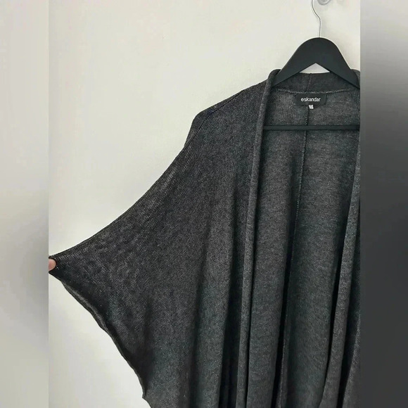 Eskandar linen  open front cardigan sweater - Picture 3 of 15